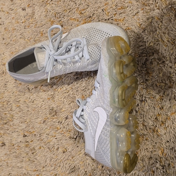 White Vapor Max - Picture 3 of 6